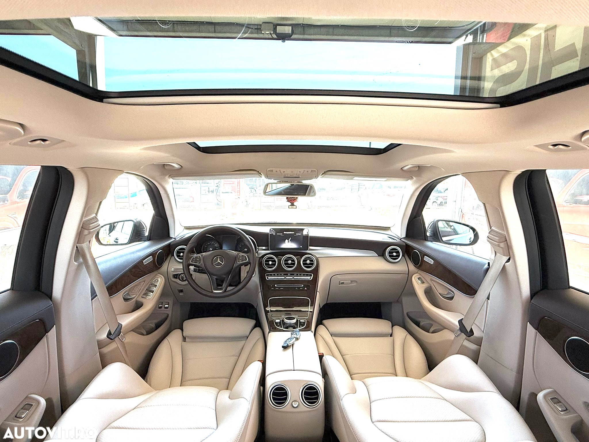 Mercedes-Benz GLC 350 e 4Matic 7G-TRONIC Exclusive - 16