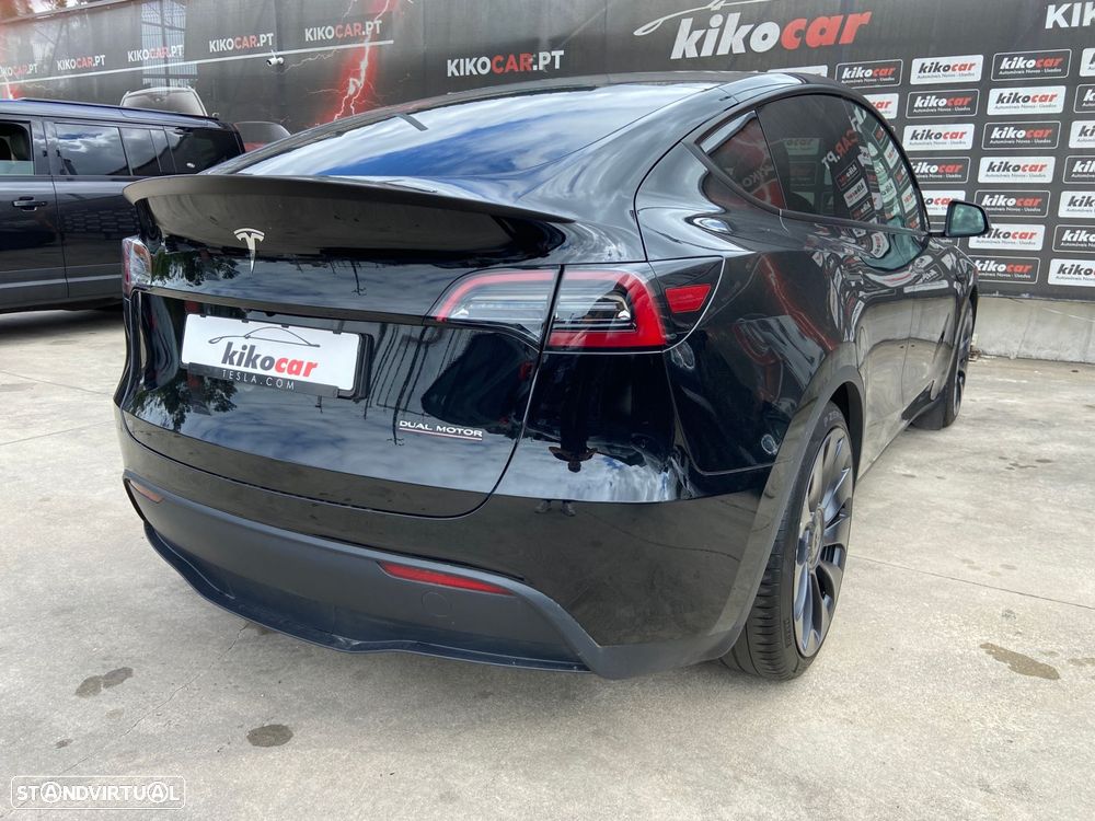 Tesla Model Y Performance Dual Motor AWD - 8