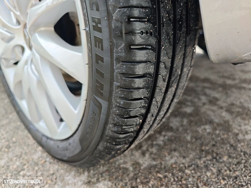 Citroën C4 1.6 HDi Exclusive - 11