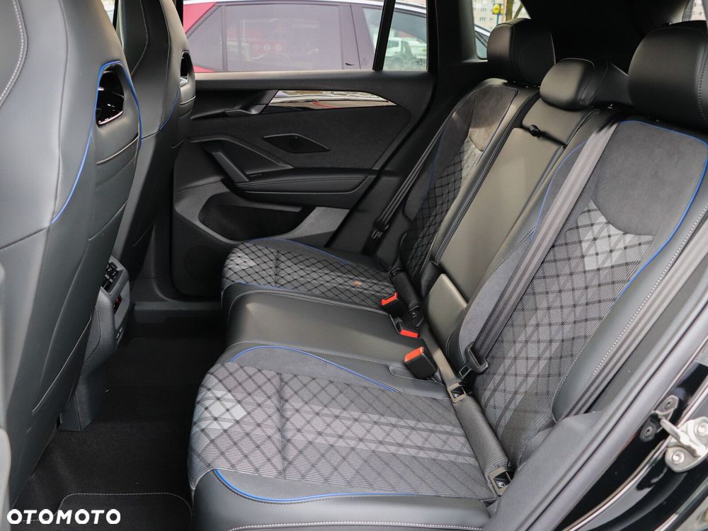 Volkswagen Tiguan - 13