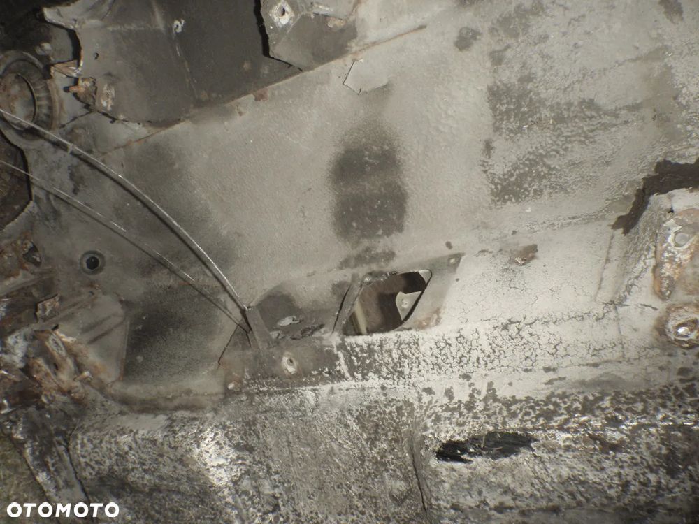 karoseria błotnik poszycie dach ćwiartka buda słupek nadkole 126p maluch - 17