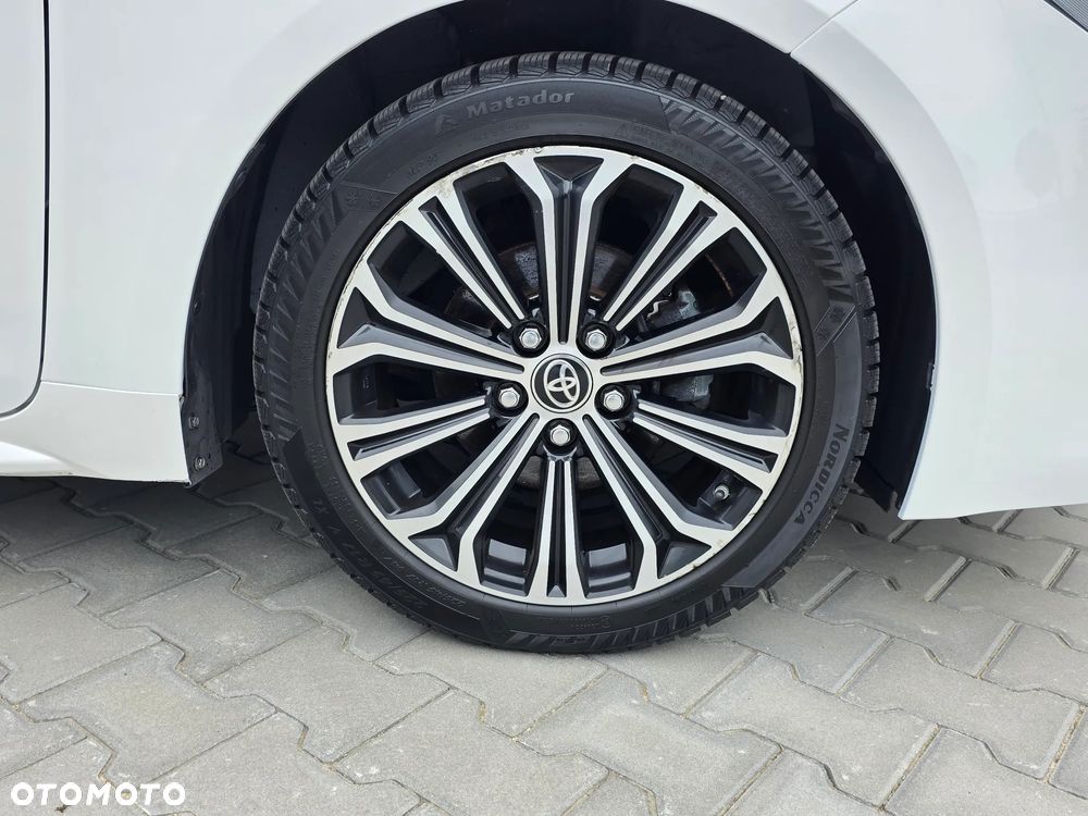 Toyota Corolla 1.8 Hybrid Comfort - 22