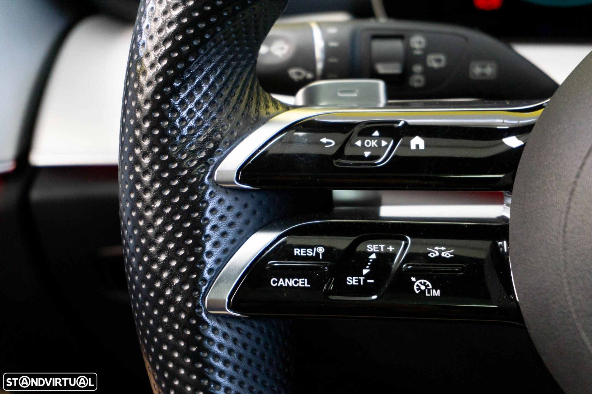 Mercedes-Benz E 300 de AMG Line - 16