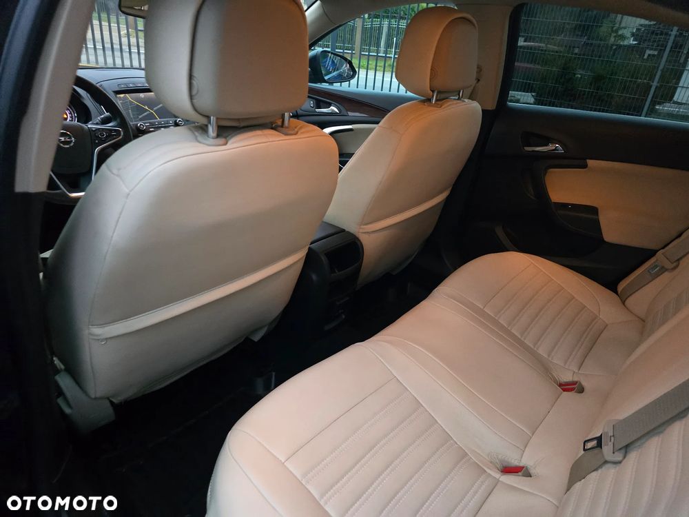 Opel Insignia - 34