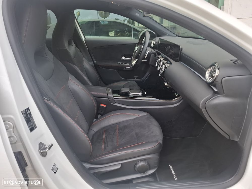 Mercedes-Benz A 200 7G-DCT AMG Line - 45