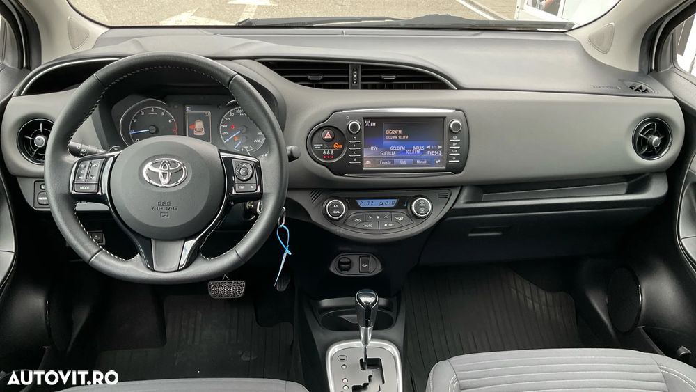 Toyota Yaris - 8