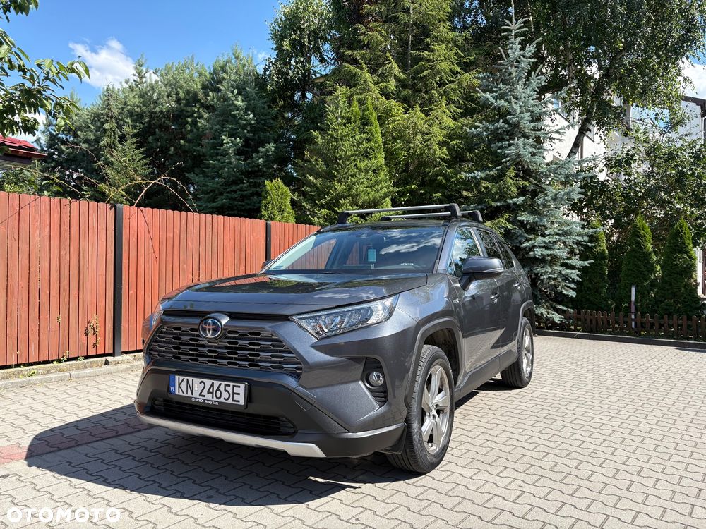 Toyota RAV4 - 1