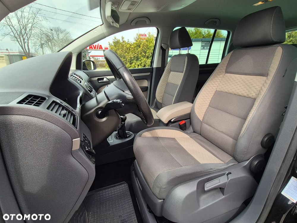 Volkswagen Touran 1.4 TSI Cross - 24