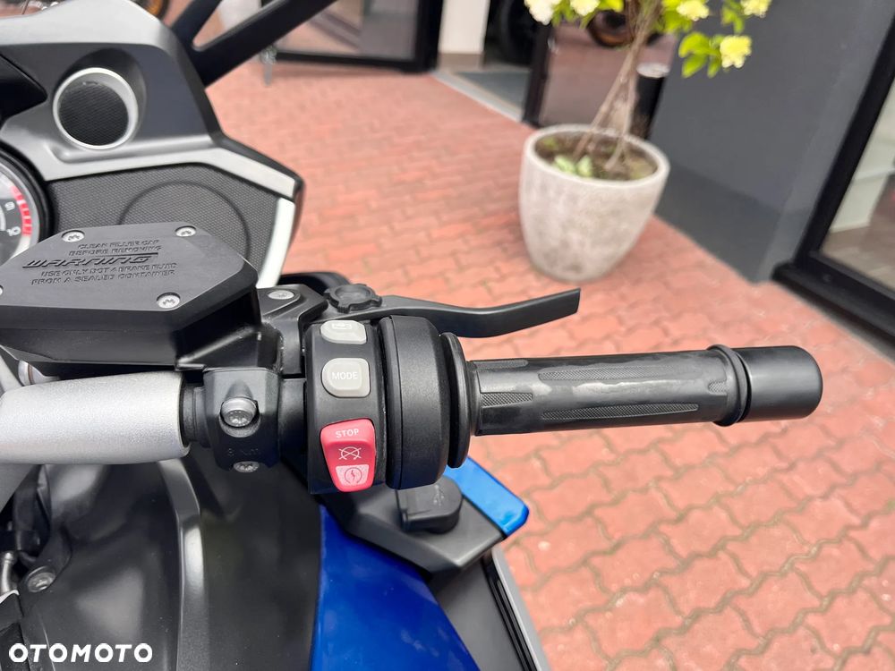 BMW K - 9