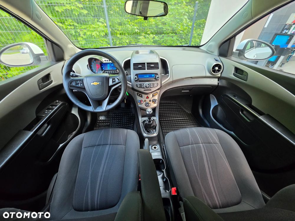 Chevrolet Aveo 1.2 LS - 8