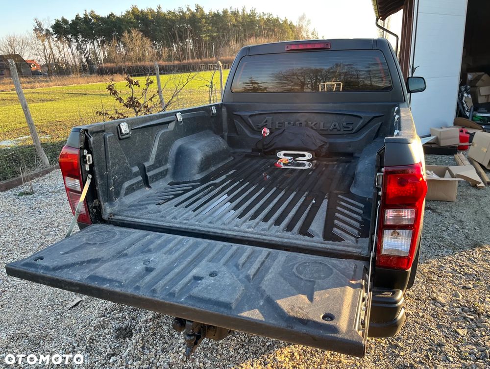 Isuzu D-Max 2.5 EC L - 4