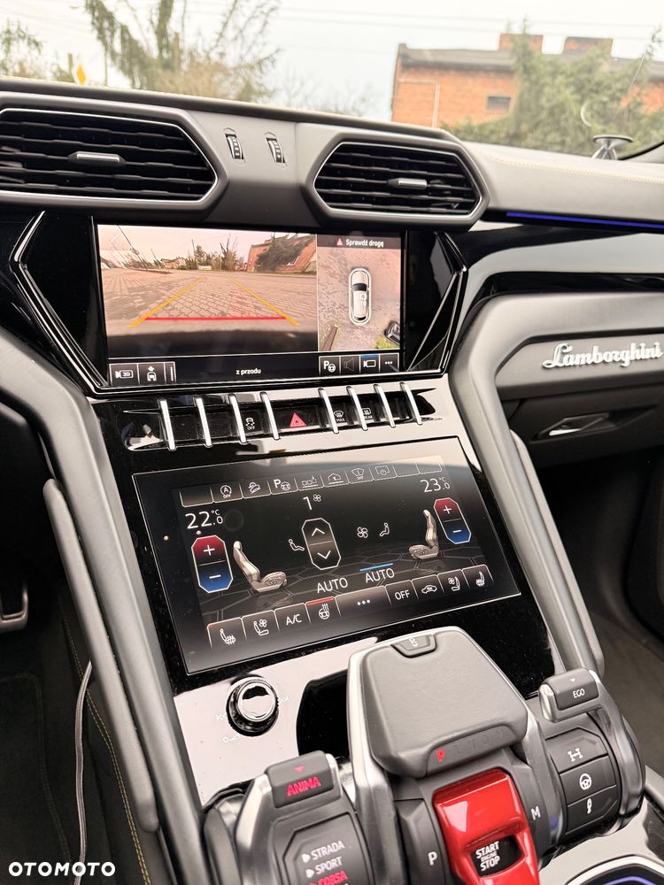 Lamborghini Urus - 22