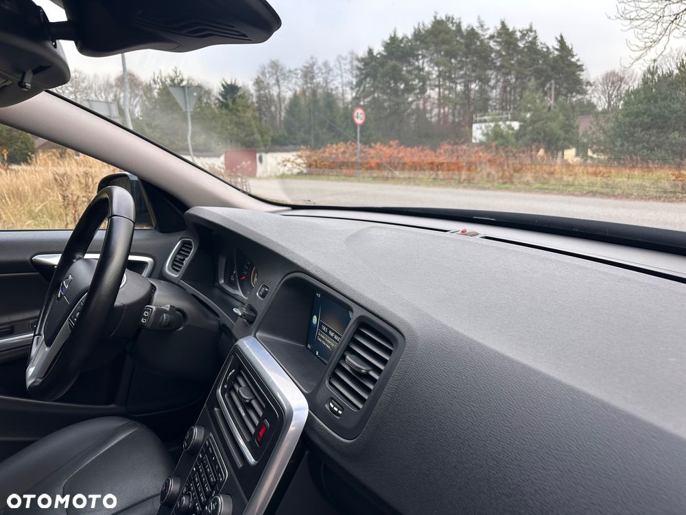 Volvo V60 D3 Momentum - 20