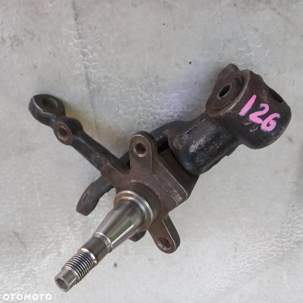 zwrotnica piasta zawieszenie czop przód fiat 126p maluch oryginał - 2