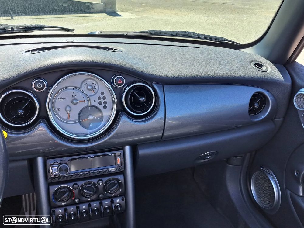 MINI Cabrio Cooper - 16