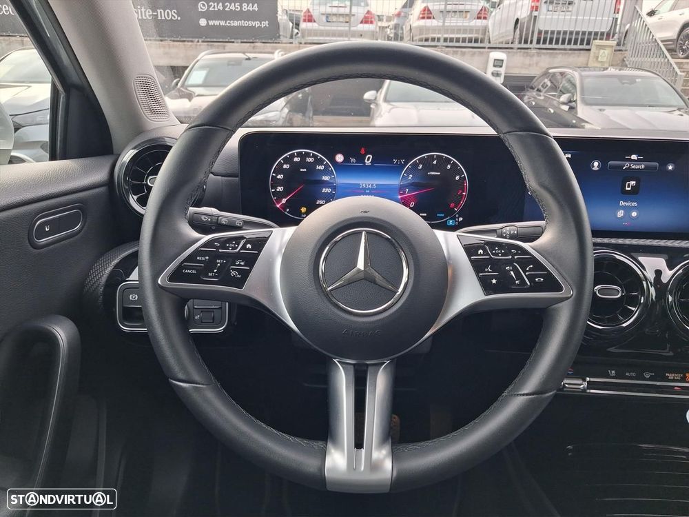 Mercedes-Benz A 200 Standard - 21