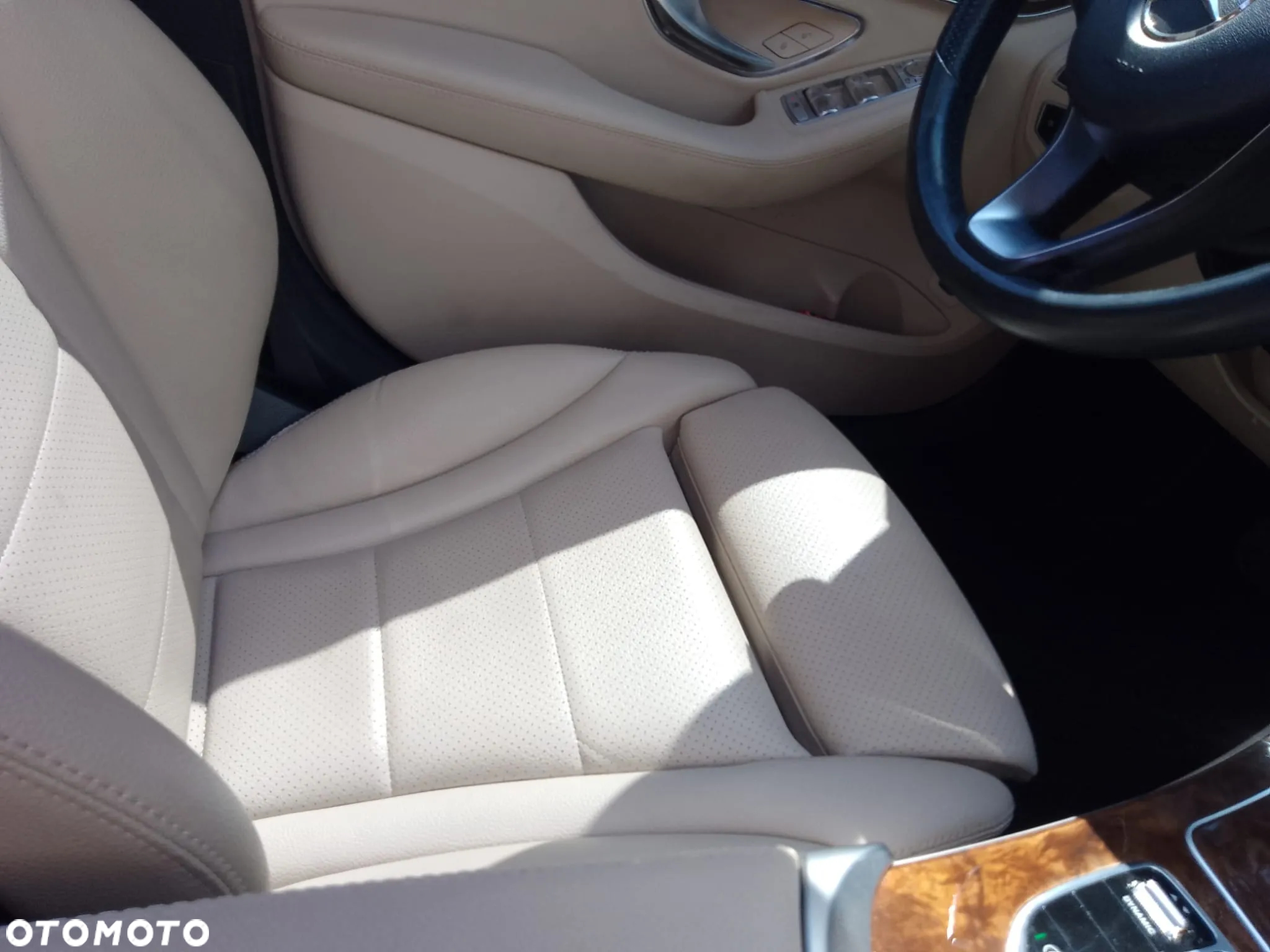 Mercedes-Benz Klasa C 300 9G-TRONIC AMG Line - 24