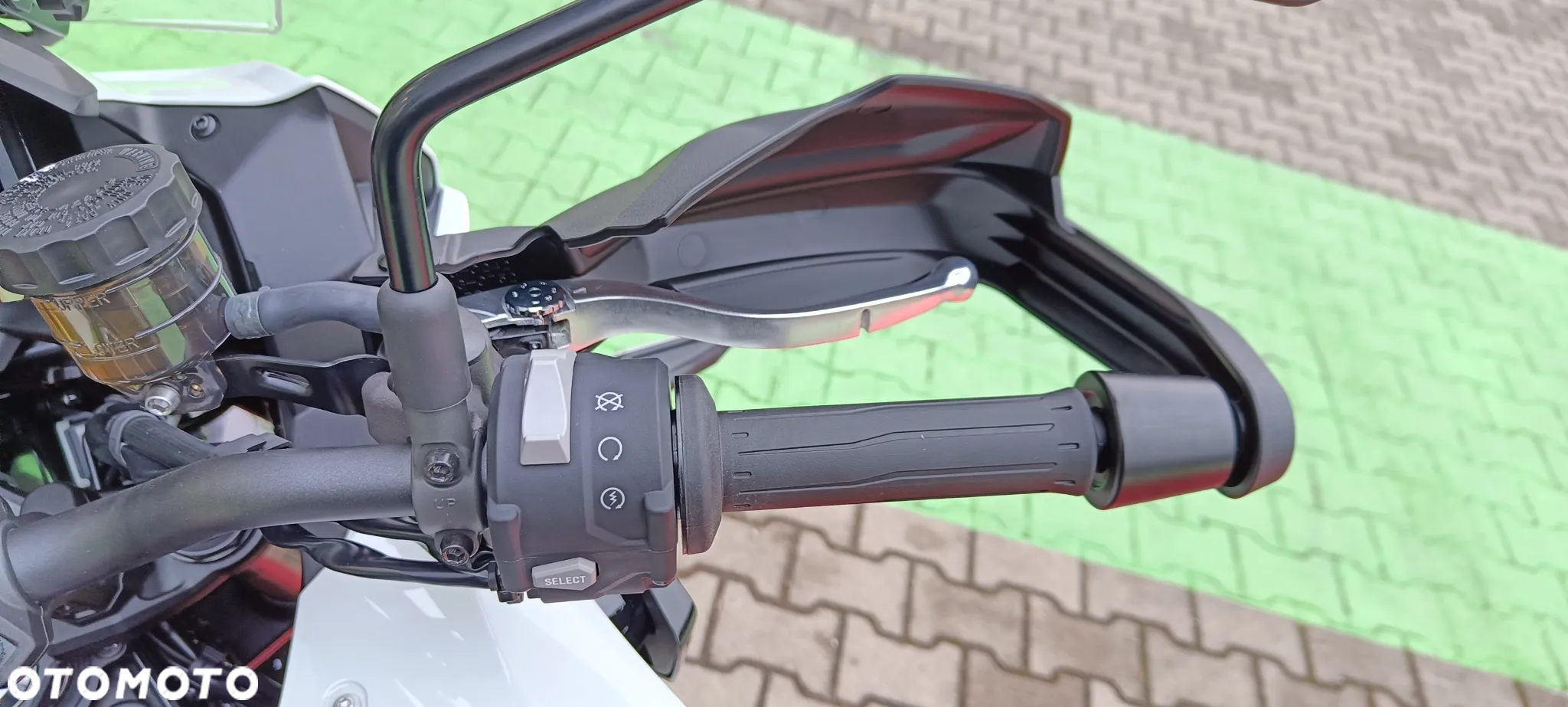 Kawasaki Versys 1000 - 12
