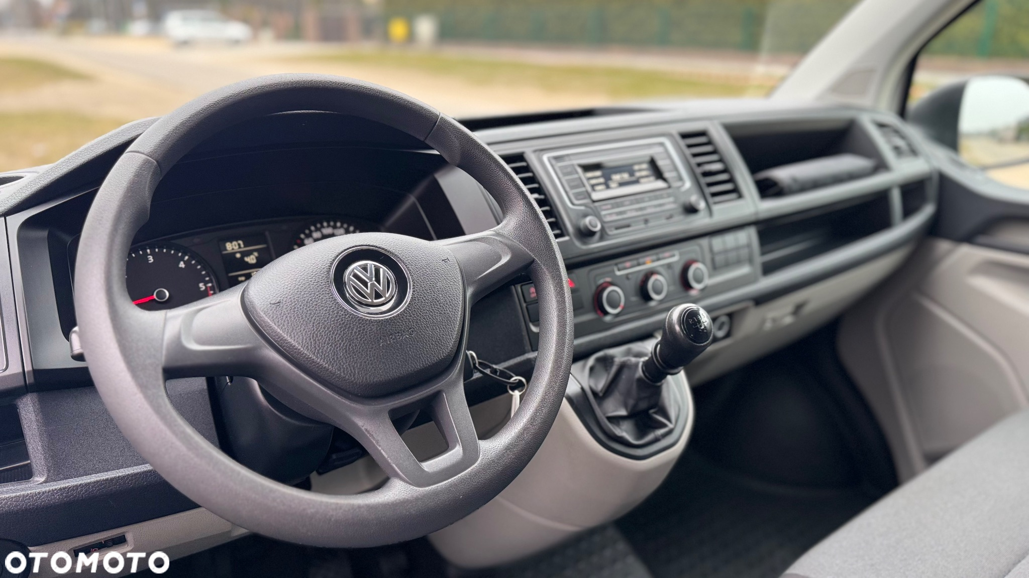 Volkswagen Transporter Caravelle BMT Edition - 11