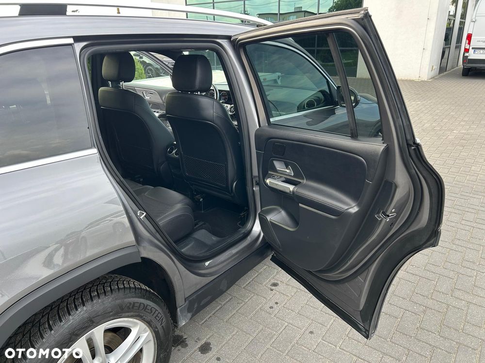 Mercedes-Benz GLB 200 d Progressive 8G-DCT - 33