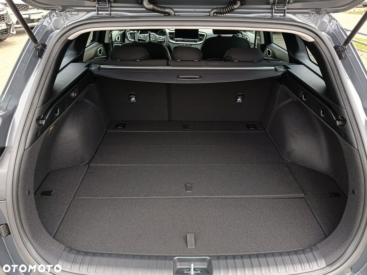 Kia Ceed - 28