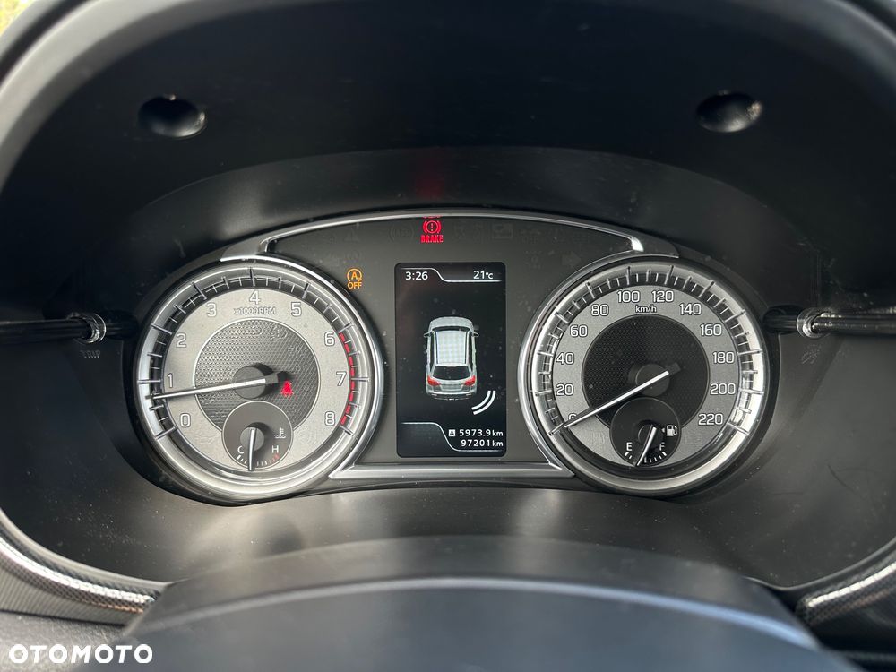 Suzuki Vitara - 25