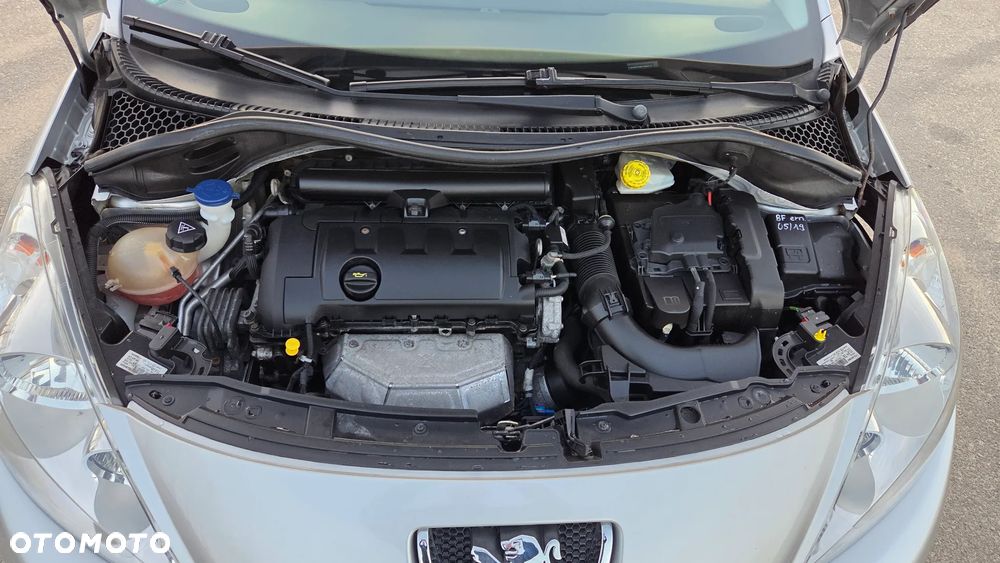 Peugeot 207 95 VTi Urban Style - 25