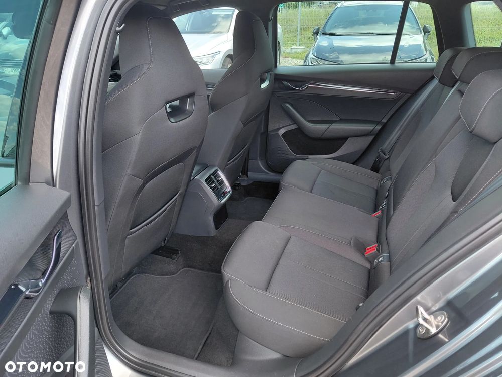 Skoda Octavia 2.0 TSI 4x4 Sportline DSG - 24