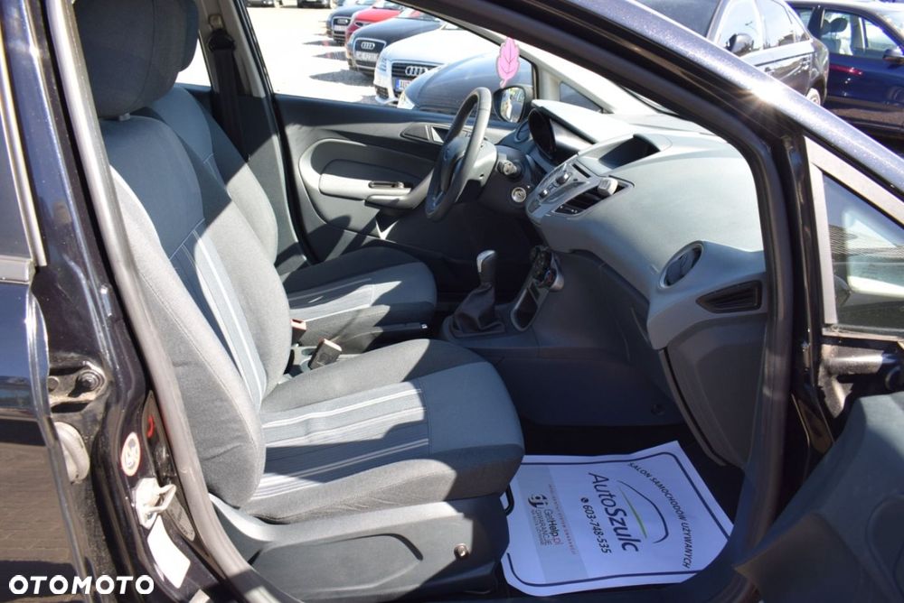 Ford Fiesta - 23