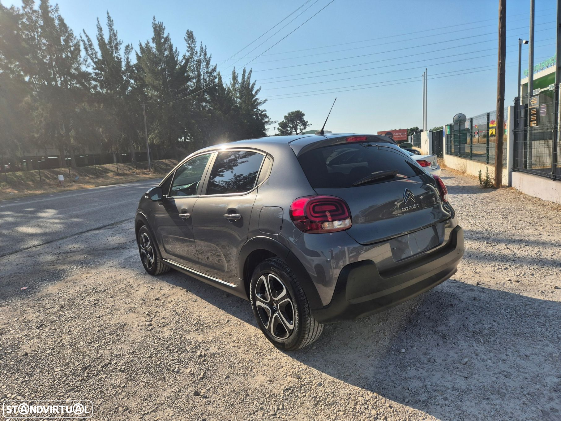 Citroën C3 1.2 PureTech Shine - 6