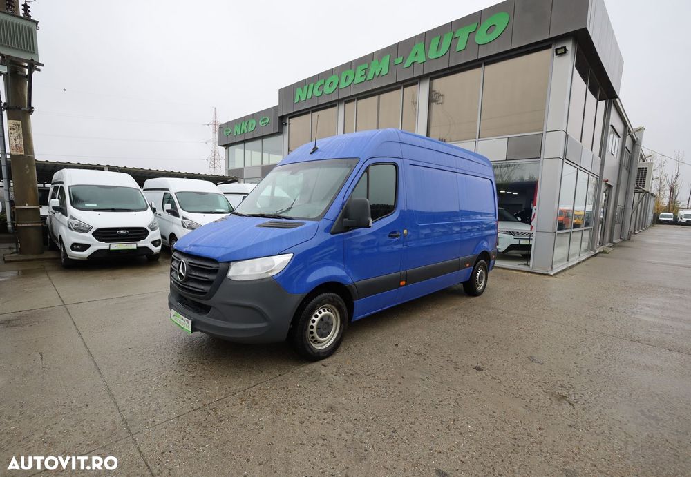 Mercedes-Benz Sprinter L2H2 - 2