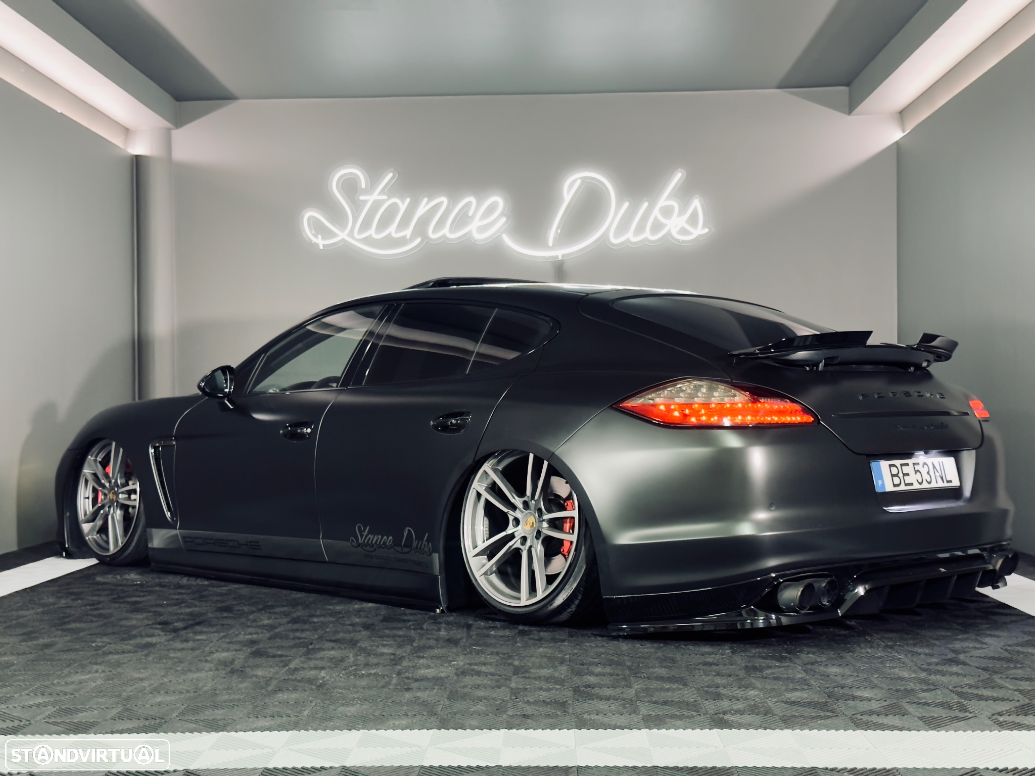 Porsche Panamera Turbo PDK - 17