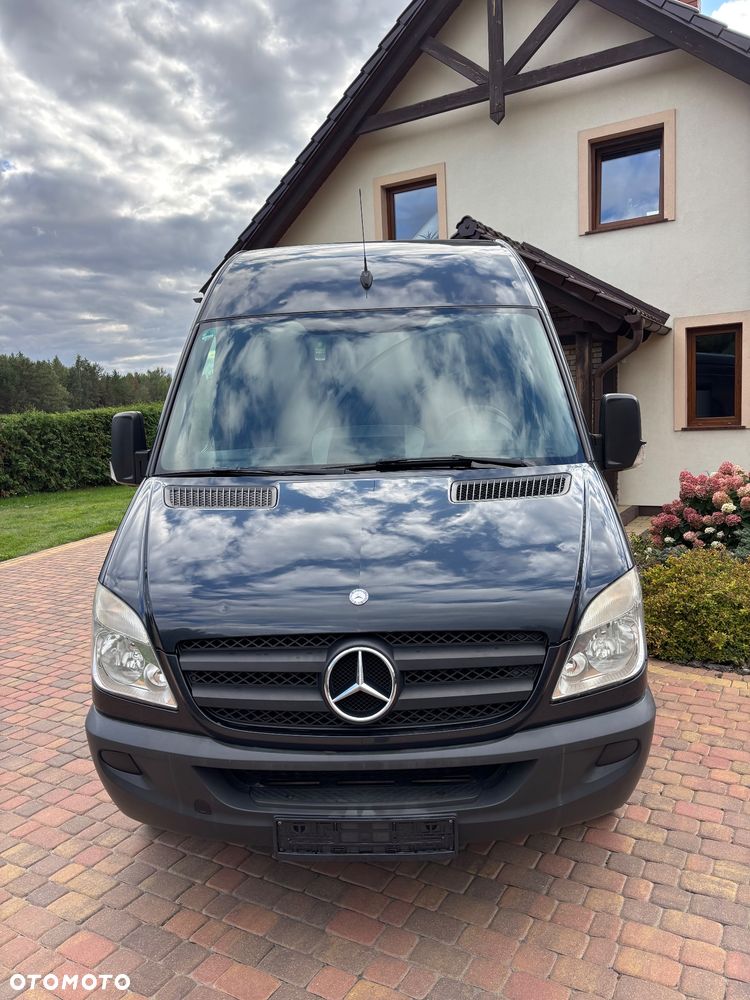 Mercedes-Benz Sprinter - 33