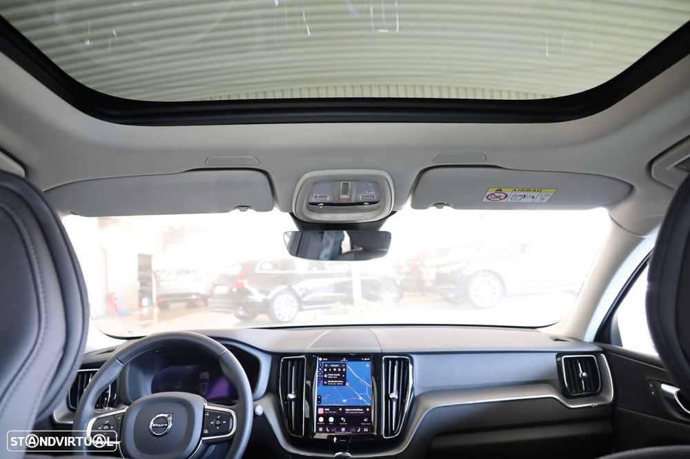 Volvo XC 60 2.0 T6 PHEV Core AWD - 26