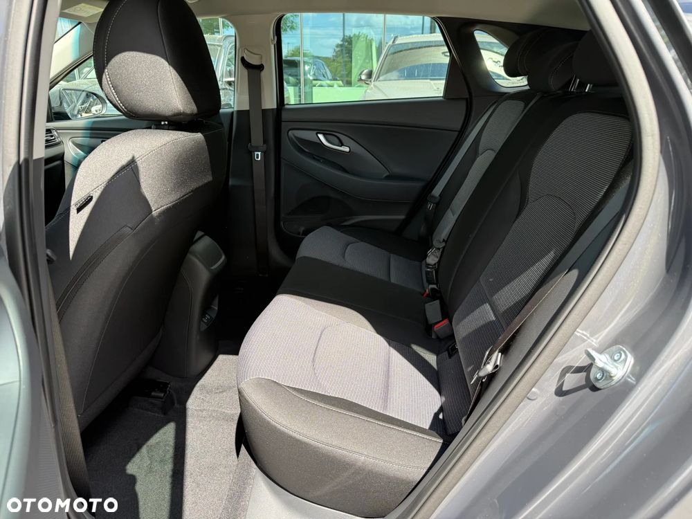 Hyundai i30 1.6 T-GDI Modern DCT - 10