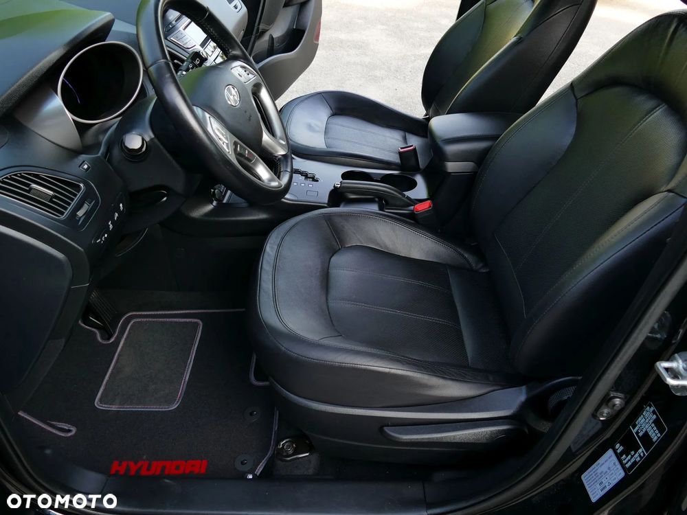 Hyundai ix35 2.0 4WD Automatik Premium - 32