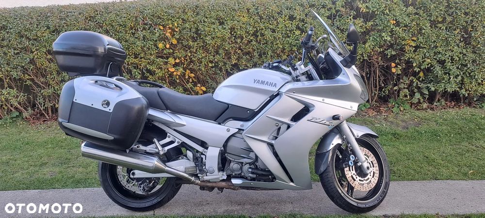 Yamaha FJR - 6