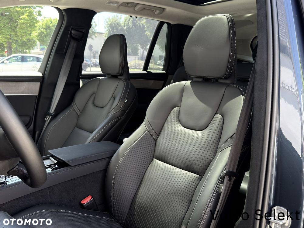 Volvo XC 90 - 25