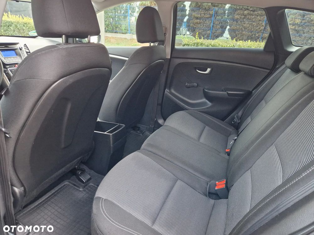 Hyundai i30 - 30