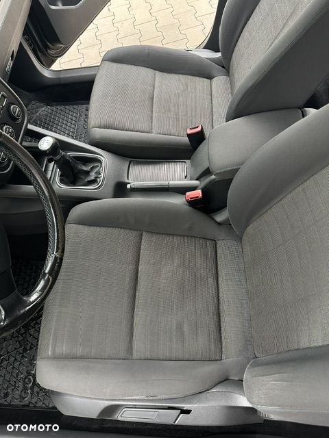 Volkswagen Golf 1.9 TDI Tour - 22