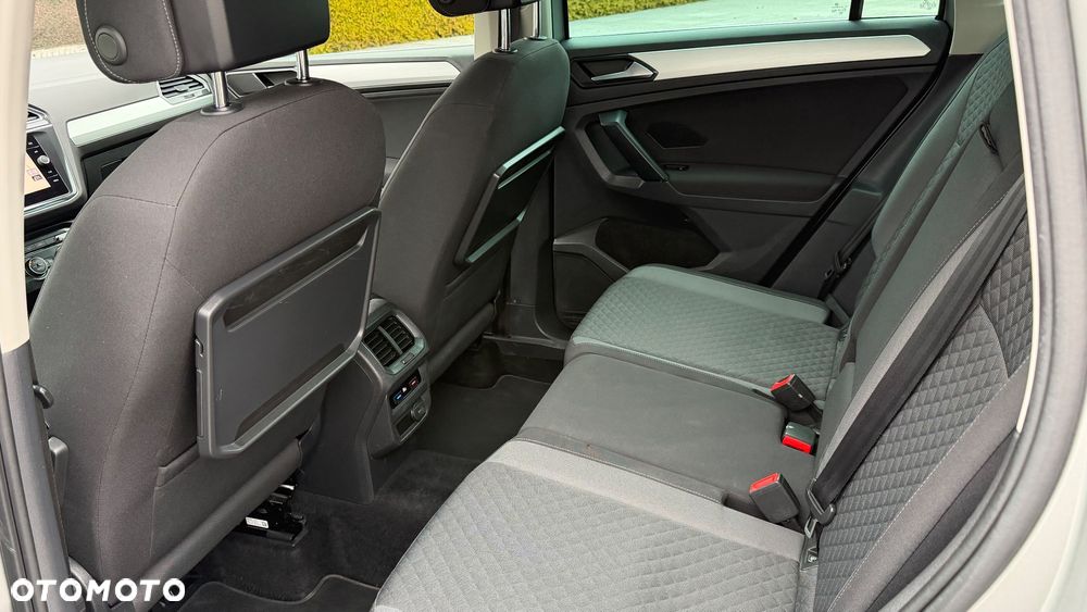 Volkswagen Tiguan 2.0 TDI SCR 4MOTION (BlueMotion Techn.) DSG Highline - 33