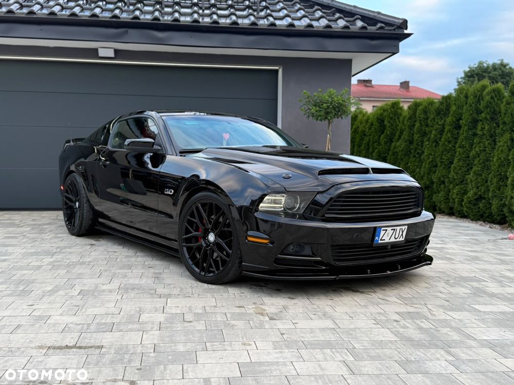 Ford Mustang - 1