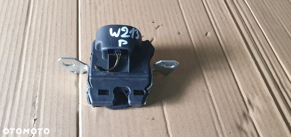 Zamek kanapy prawy tył tylny Mercedes E-Klasa W213 - 1