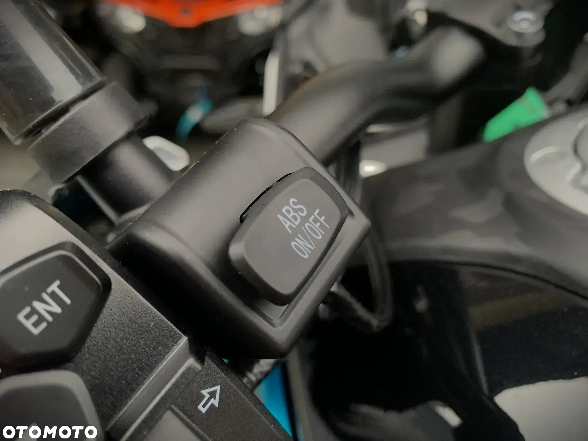 CFMoto MT - 24