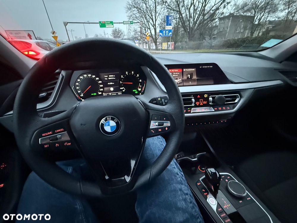 BMW Seria 1 118i - 16