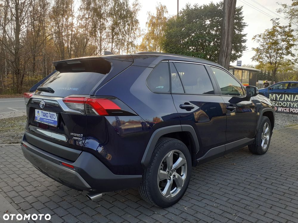 Toyota RAV4 - 8