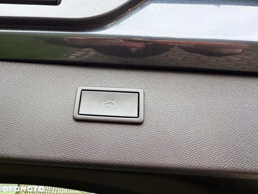 Cupra Formentor 1.4 e-Hybrid DSG Priority - 33