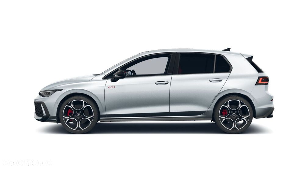 Volkswagen Golf - 5