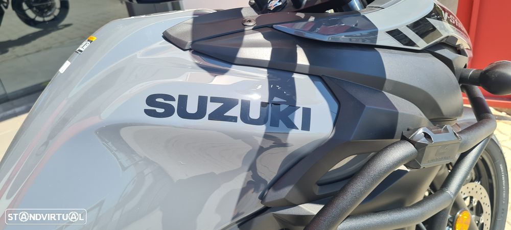Suzuki DL 650 2025 - 17