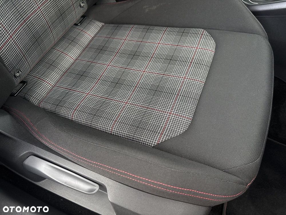 Volkswagen Polo 2.0 TSI GTI DSG - 22